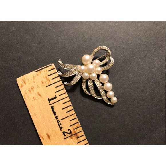 Vintage Crystal & Sim Pearl Brooch - Picture 3 of 4